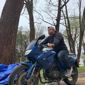 Meet your Posher, Brad